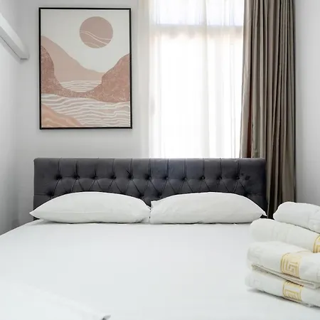 Golden Corner 2 - Sweet Escape