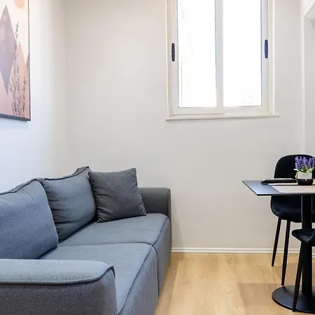 Golden Corner 2 - Sweet Escape *