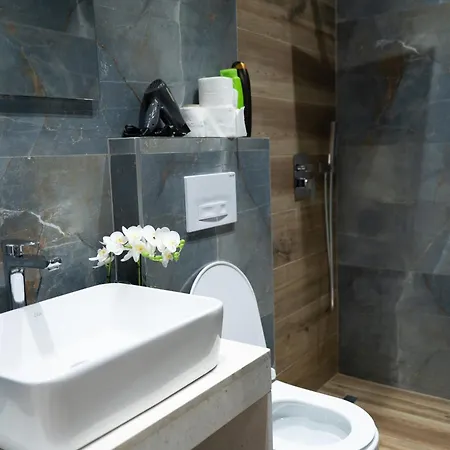 Golden Corner 2 - Sweet Escape Tirana