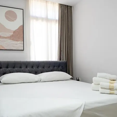 Golden Corner 2 - Sweet Escape Apartamento *