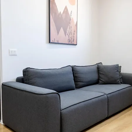 Golden Corner 2 - Sweet Escape Apartment
